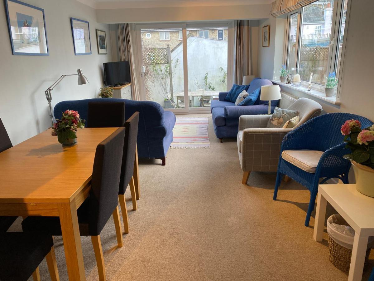 Trafalgar, Lovely Ground Floor Flat With Outside Patio Garden, Minutes Walk To Seafront Seaview Extérieur photo
